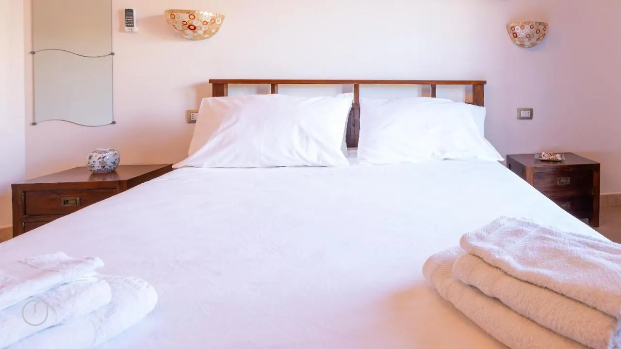 Il Castello Di Modolo Bed & Breakfast  Modolo (Oristano)